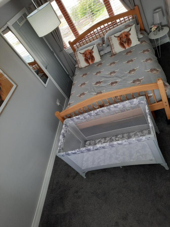 Appartamento Ella'S Hoose Wick  Esterno foto